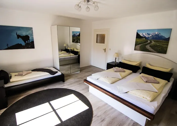Alpenlodge דירה